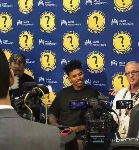 在披露合规 在披露合规