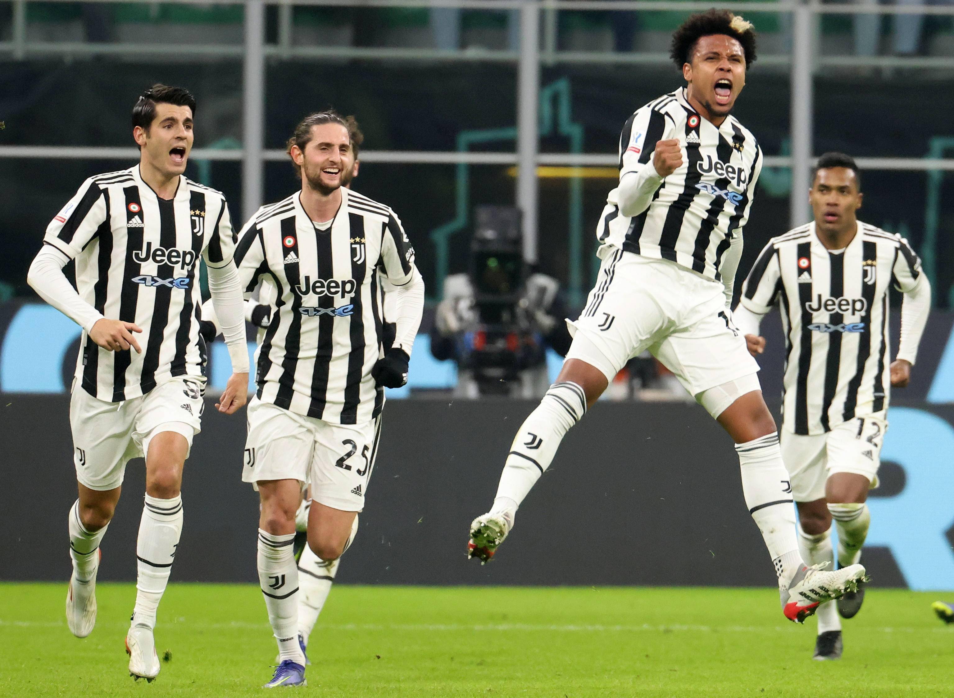 外野摄像位 外野摄像位